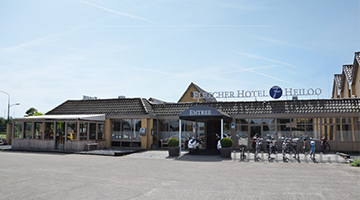 Vooraanzicht pand Fletcher Hotel-Restaurant Heiloo